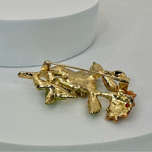 NWOT - Lovely Autumn Chrysanthemum Brooch - Picture 8 of 9